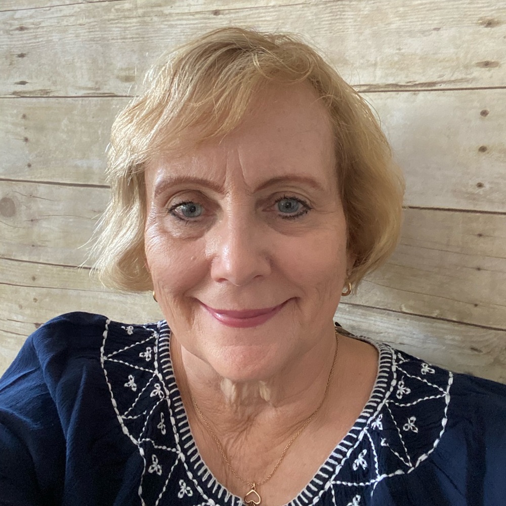 Meet your Posher, Lynette